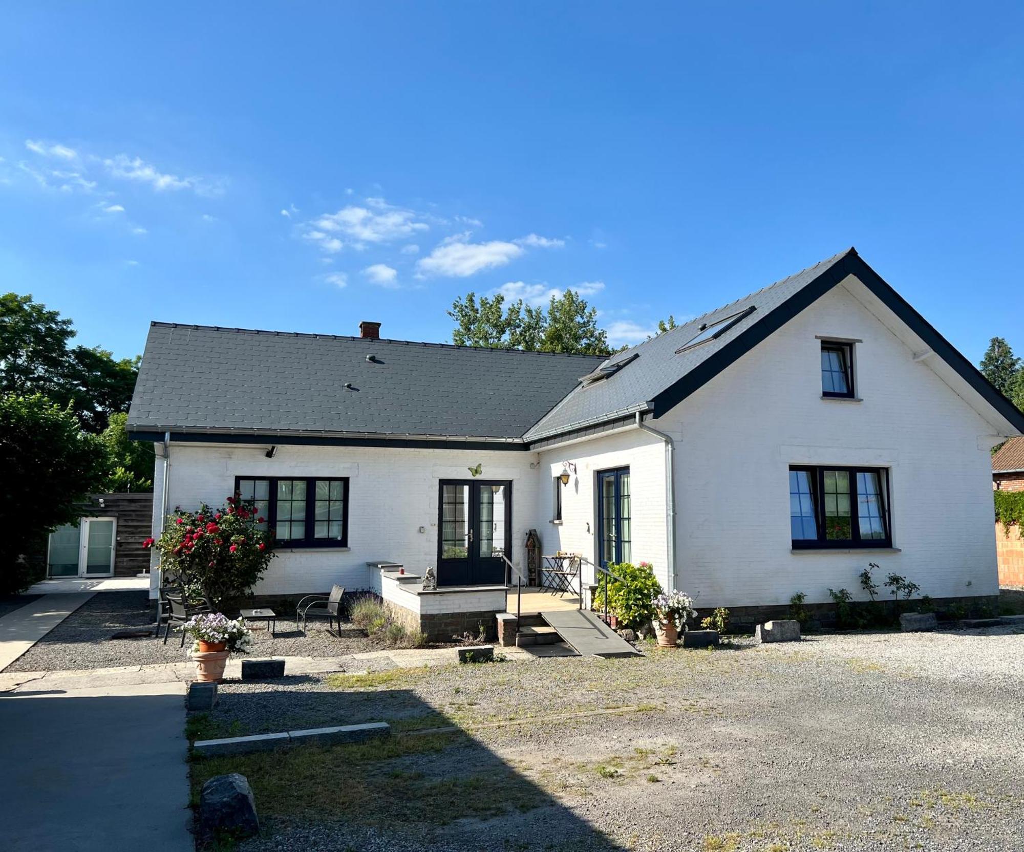 Dame Cerise Apartment Wavre Exterior photo